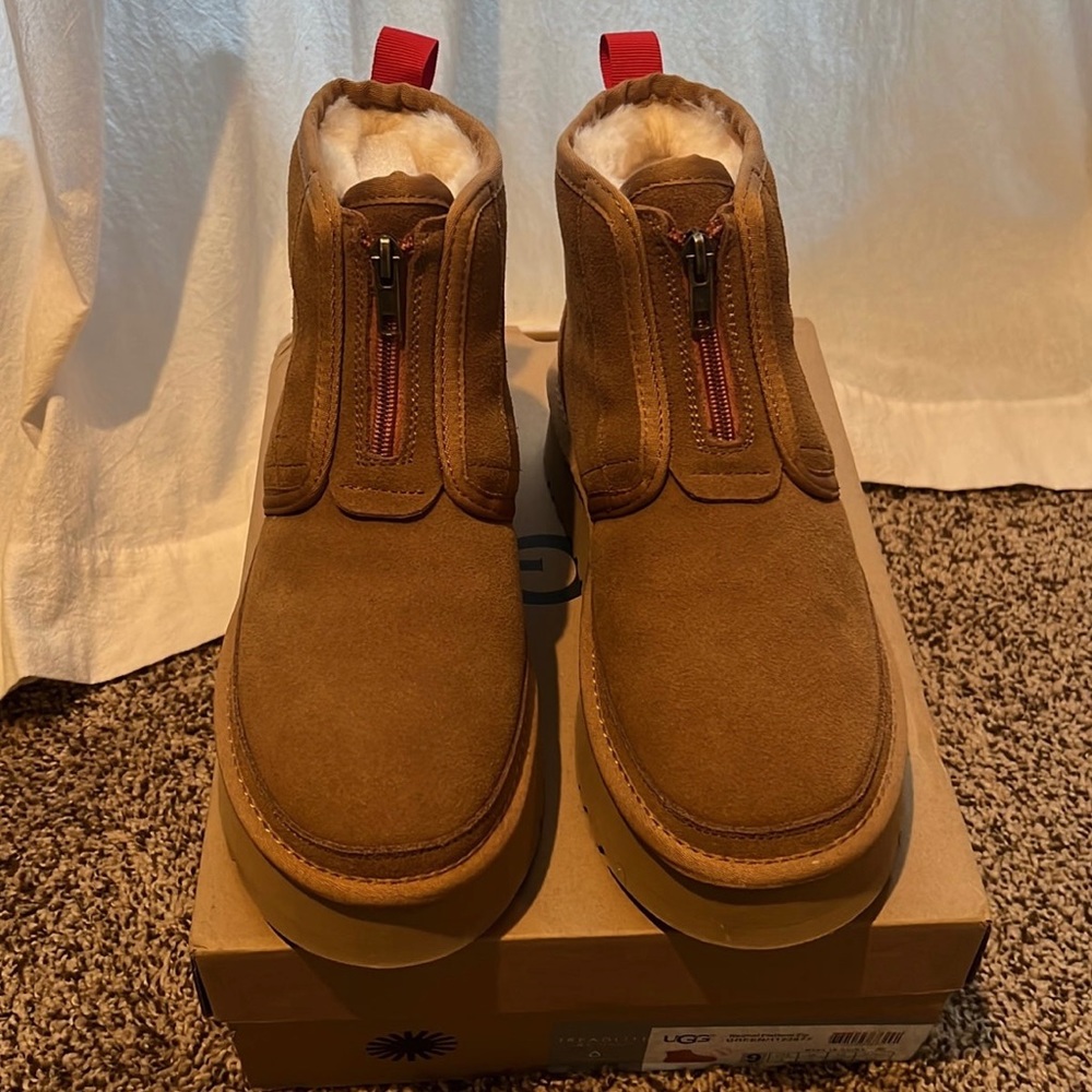 Ugg Neumel Zip Platform dupes size 9 NEW